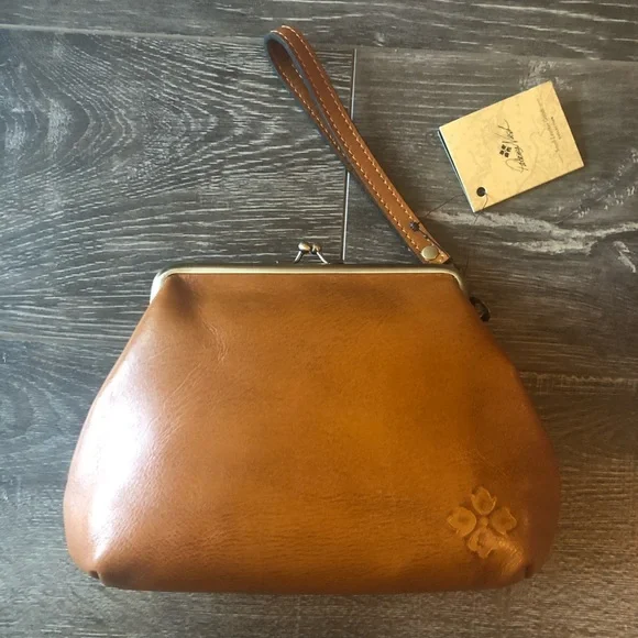 Patricia Nash Savena Leather Wristlet in Gold - Picture 3 of 7